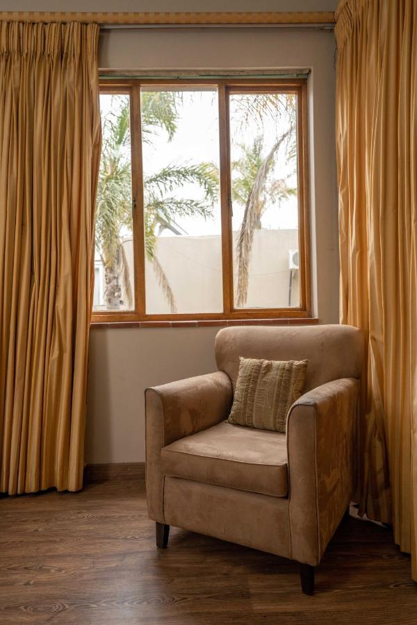 Fatmols Guest Lodge Johannesburg Exterior foto